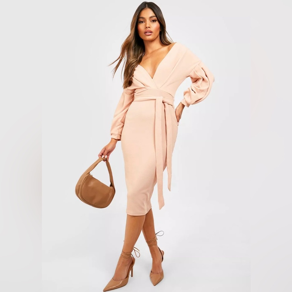 NWOT Boohoo Midi Bodycon Dress